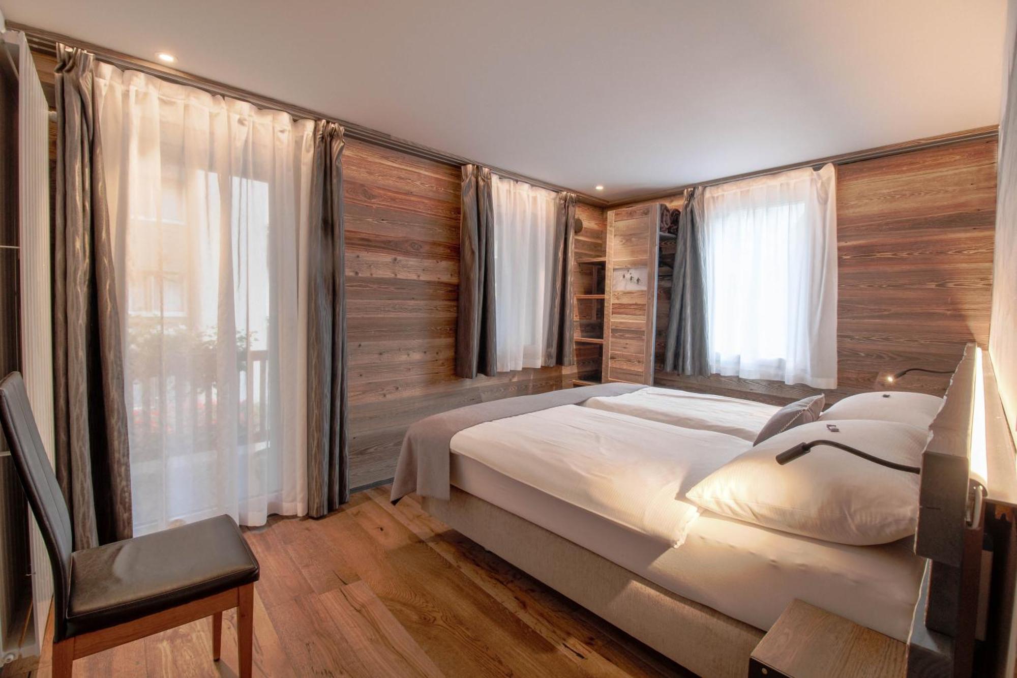 Alpine Lodge Zermatt Bagian luar foto