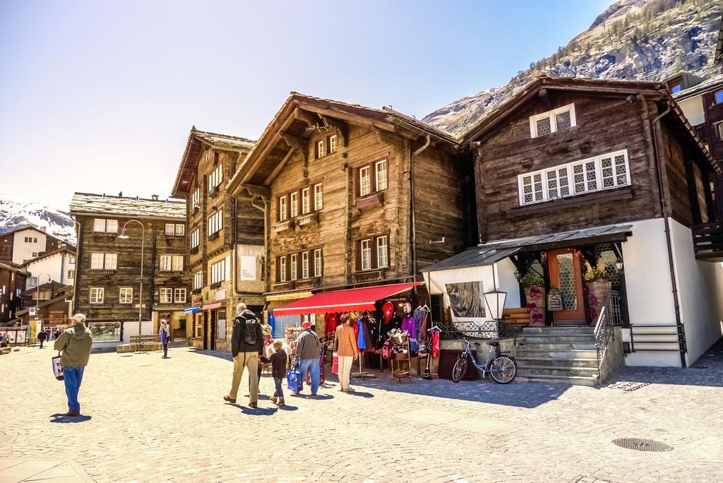 Alpine Lodge Zermatt Bagian luar foto